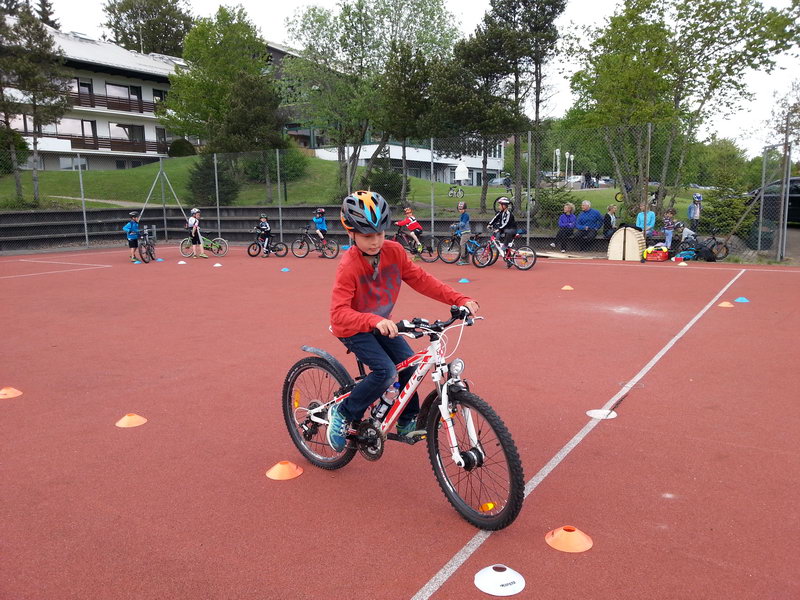 Kinder-/Jugend-Training