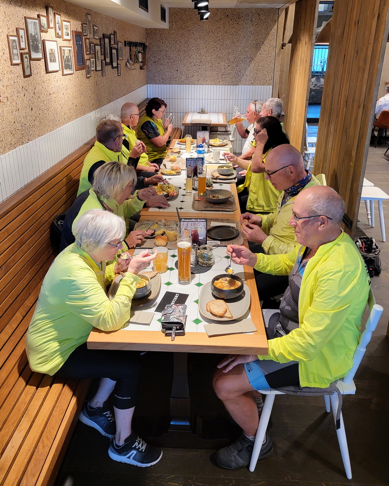 Mittwochsradler unterwegs nach Merklingen