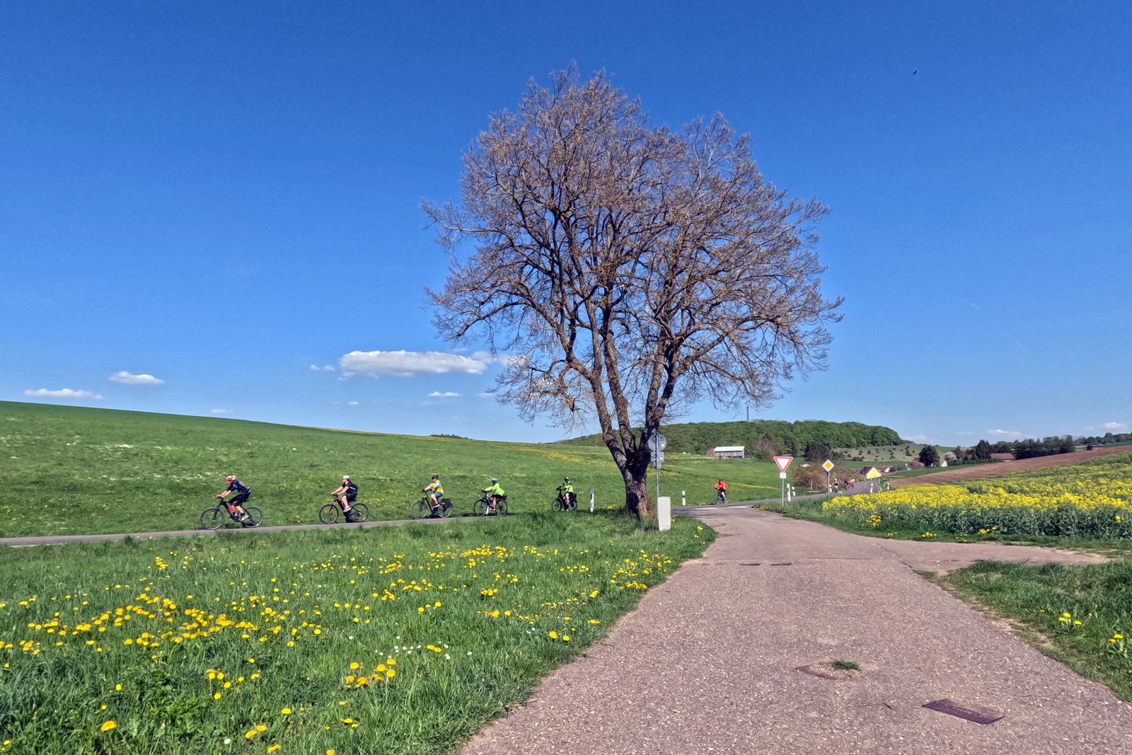 Mittwochsradler auf Kaffeefahrt in Heuchstetten