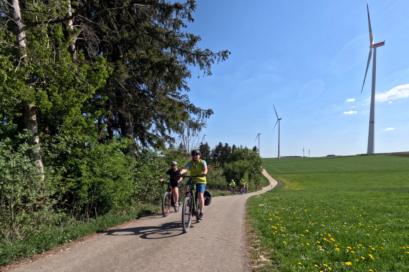 Mittwochsradler auf Kaffeefahrt in Heuchstetten