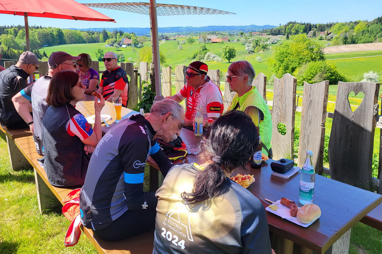 Mittwochsradler auf Maitour zum Altenbergturm