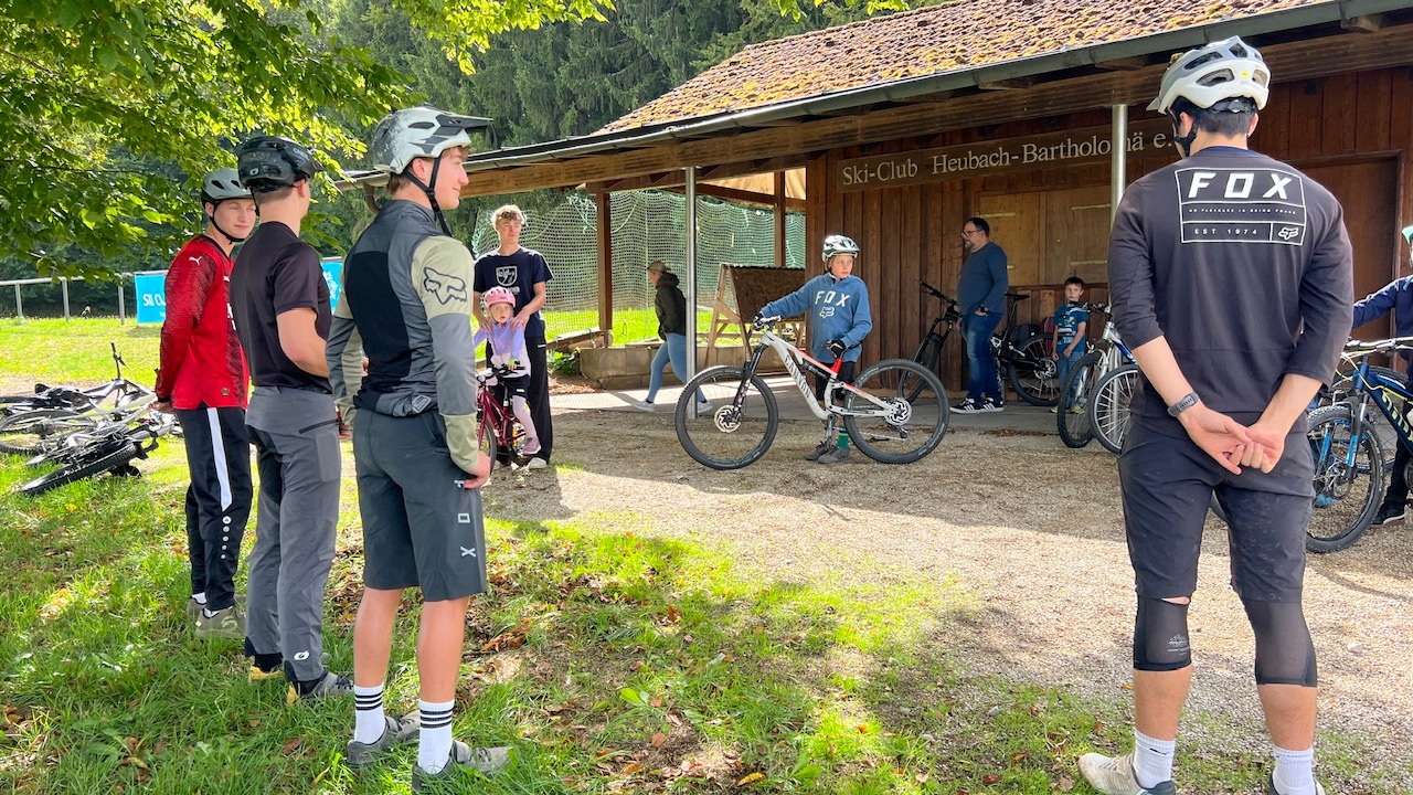 Spannende Geschicklichkeitsübungen rund ums Fahrrad