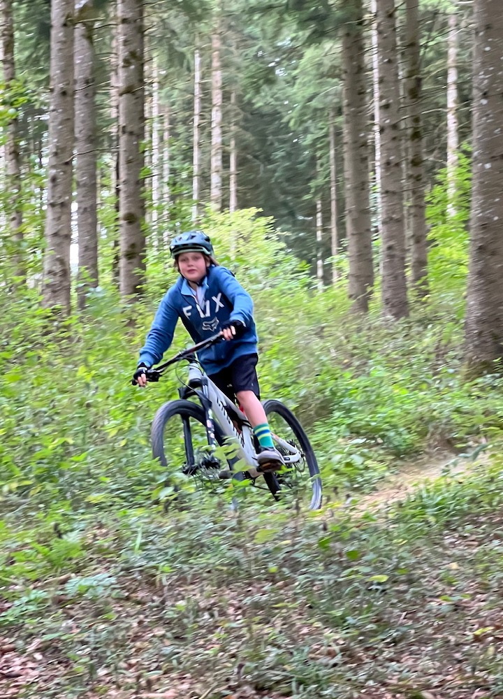 Spannende Geschicklichkeitsübungen rund ums Fahrrad