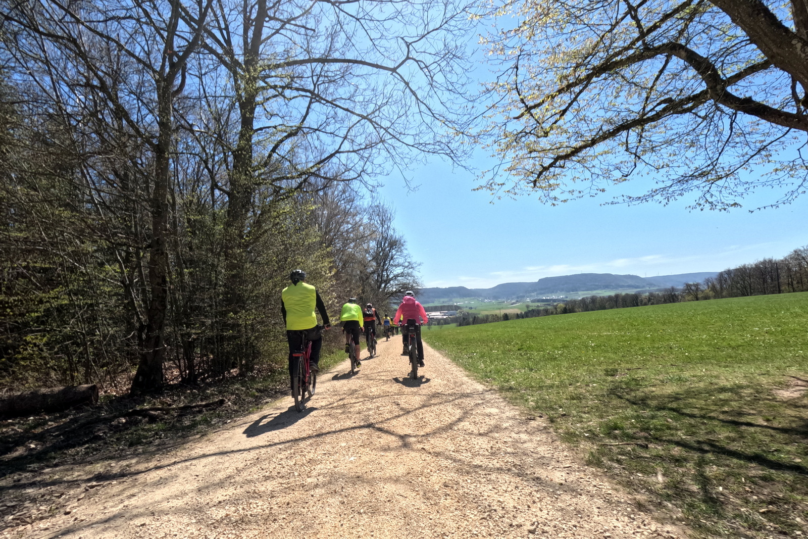 Mittwochsradler am Osterbrunnen in Schechingen