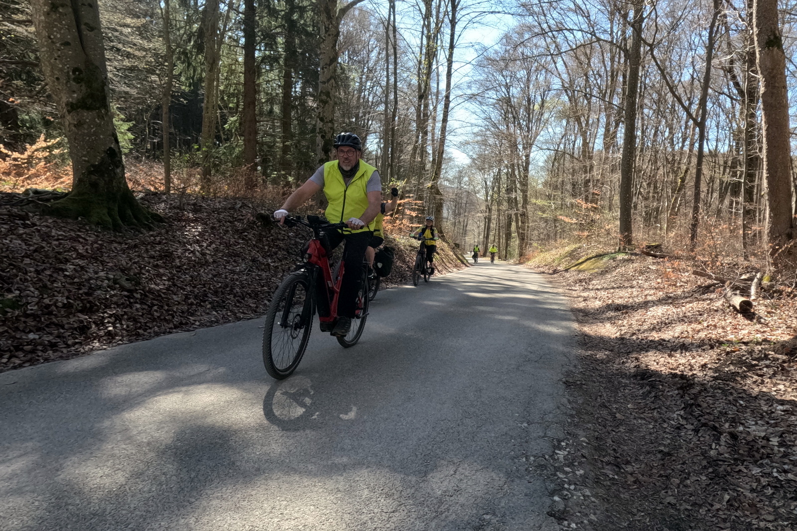 Mittwochsradler am Osterbrunnen in Schechingen